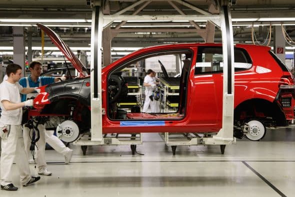 3 MIL EMPLEOS- Son el número de empleos que se perdieron en agosto en el sector manufactura.