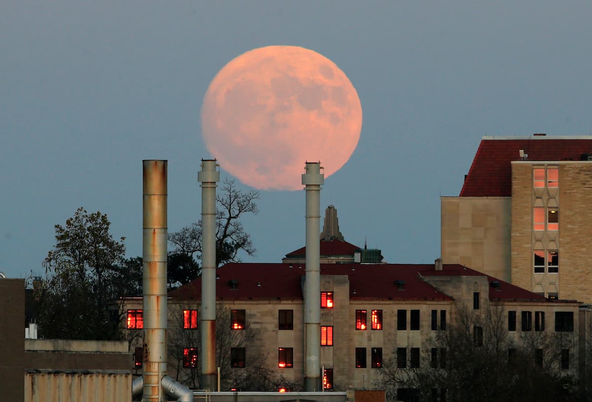 Superluna sobre Kansas
