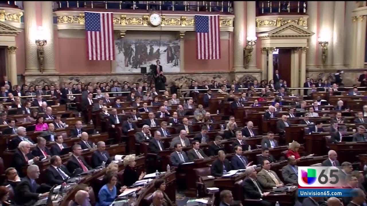 Nuevas reglas de tiempo extra deberían ayudar a 60 mil trabajadores en Pensilvania