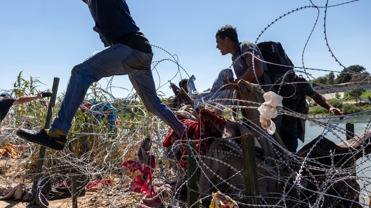 Polémica sobre la Ley SB4: estos son los argumentos del juez que busca bajarla