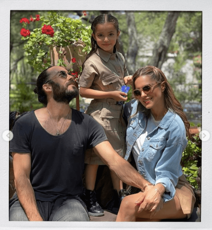 Lola Ponce también suele presumir a sus pequeñas. El 16 de agosto fue el cumpleaños número 7 de Regina y lo celebraron conociendo animales en el Africam Safari, ubicado en el estado de Puebla, México.