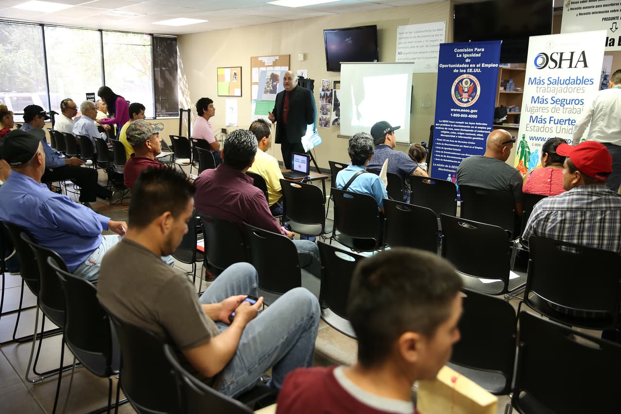 Si trabaja en Texas ¿sabe sus derechos laborales?