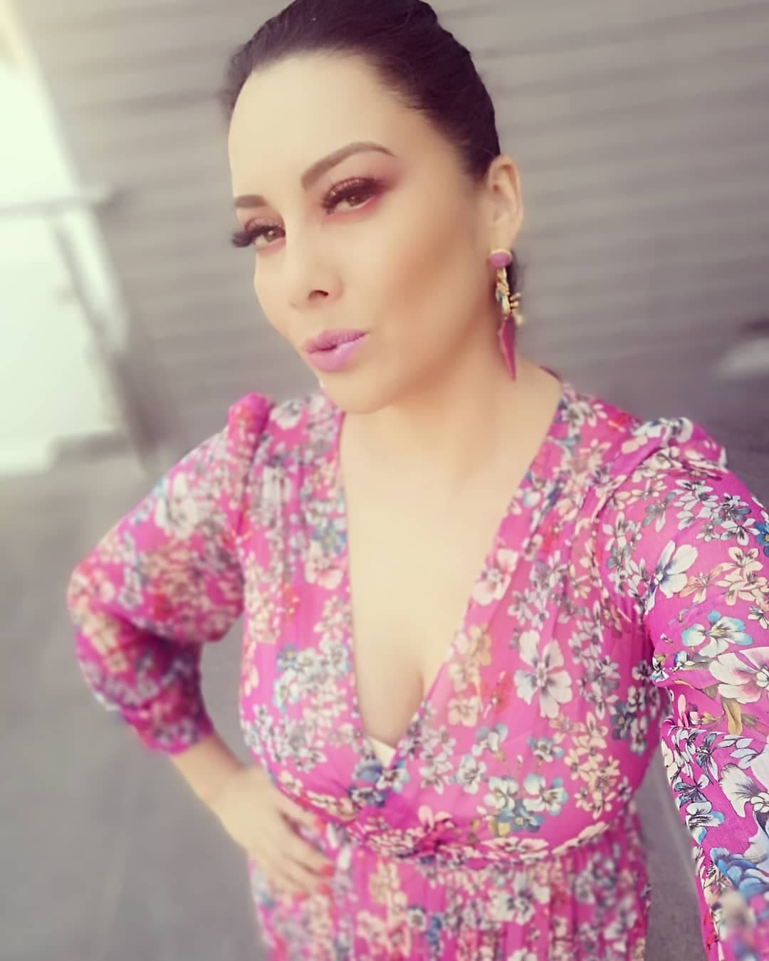 “Y claro que voy a acatar las órdenes, porque me preocupa muchísimo contaminar a mis compañeros que tienen hijos, a mis compañeros actores que tienen más de 60 años”, señaló en sus redes sociales.