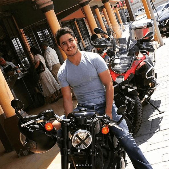 De su matrimonio de casi 25 años, Biby y Eduardo son padres de 
<b>Eduardo Capetillo Jr</b>., de 24 años.