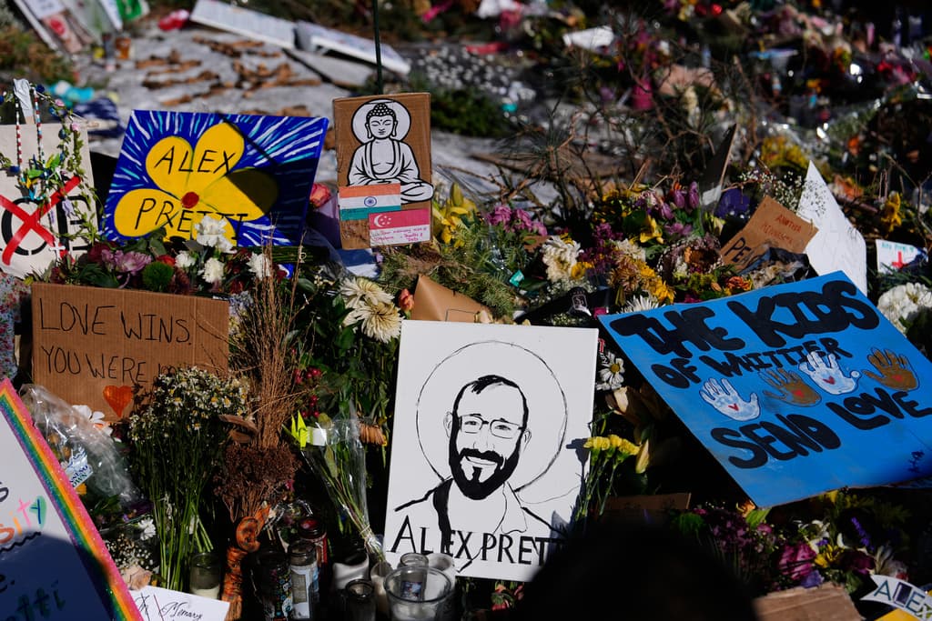 Alex Pretti: dos agentes federales dispararon durante el tiroteo que mató al enfermero en Minnesota