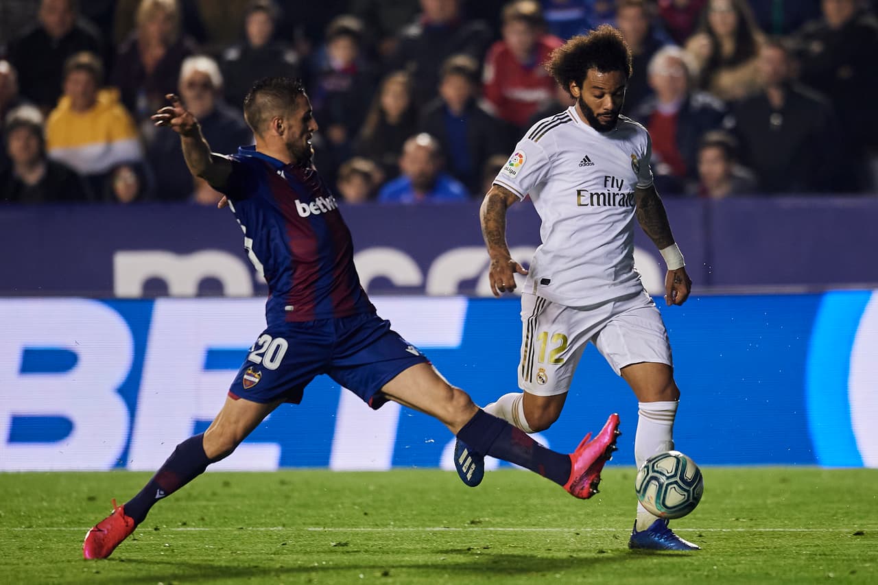 Los Merengues fracasaron en su visita en el Estadio Ciudad de Valencia.