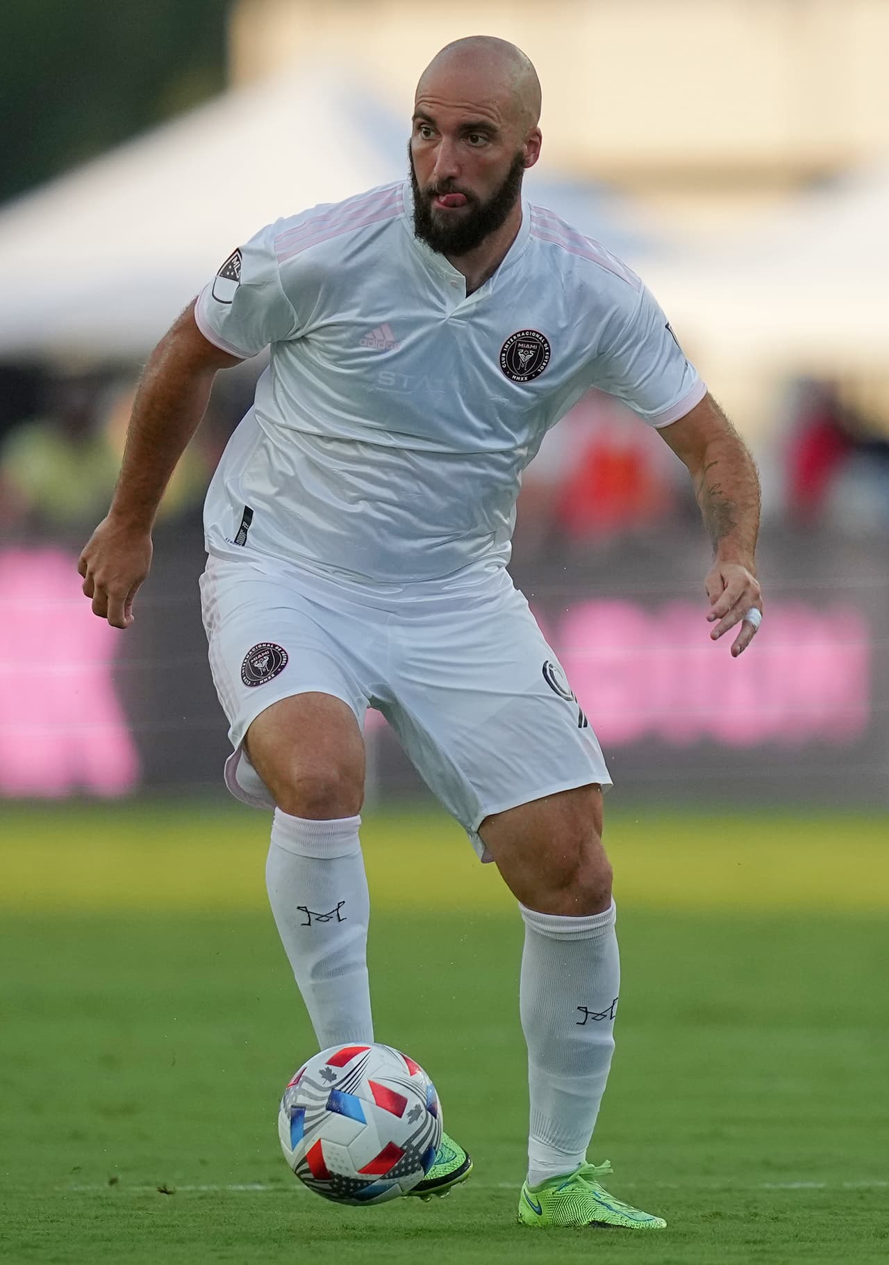 Fue un buen rendimiento del veterano atacante argentino en el marco de una mala temporada del conjunto de Florida.
<br>