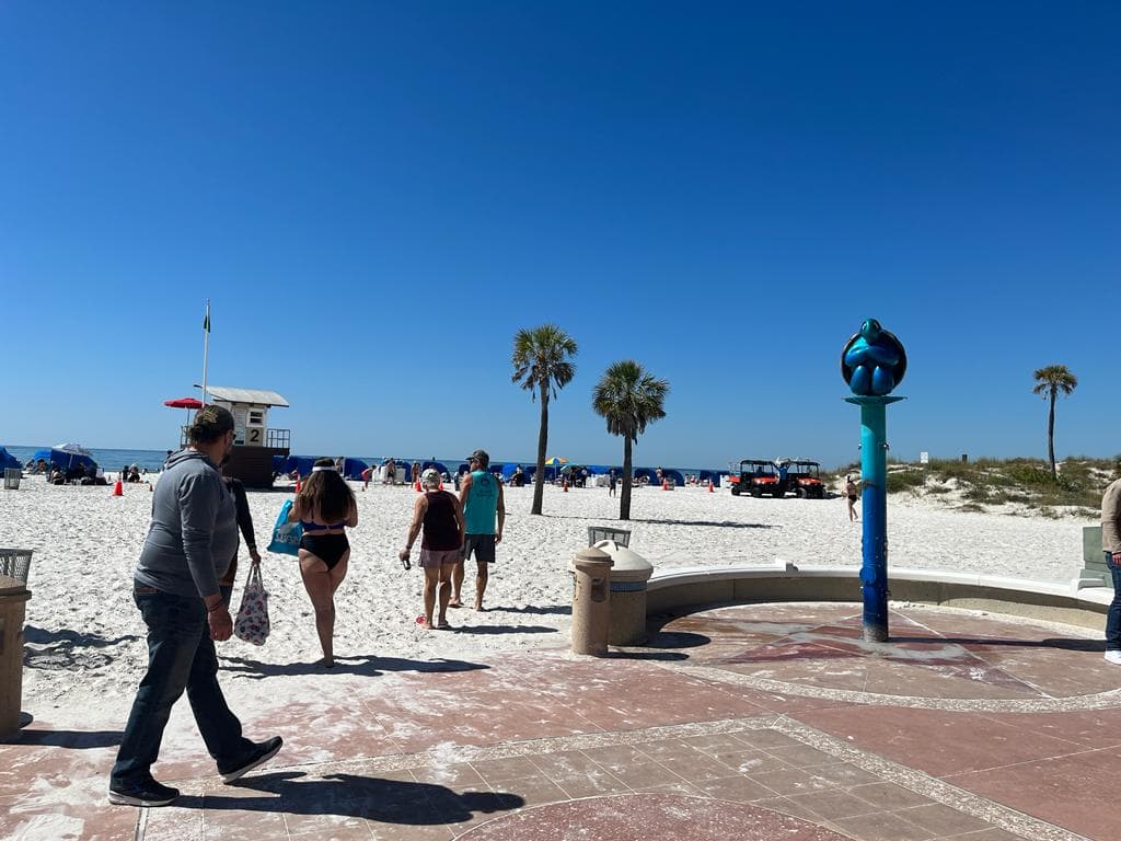 TripAdvisor nombró a Clearwater Beach como la mejor playa de los Estados Unidos y la sexta mejor del mundo en 2019.