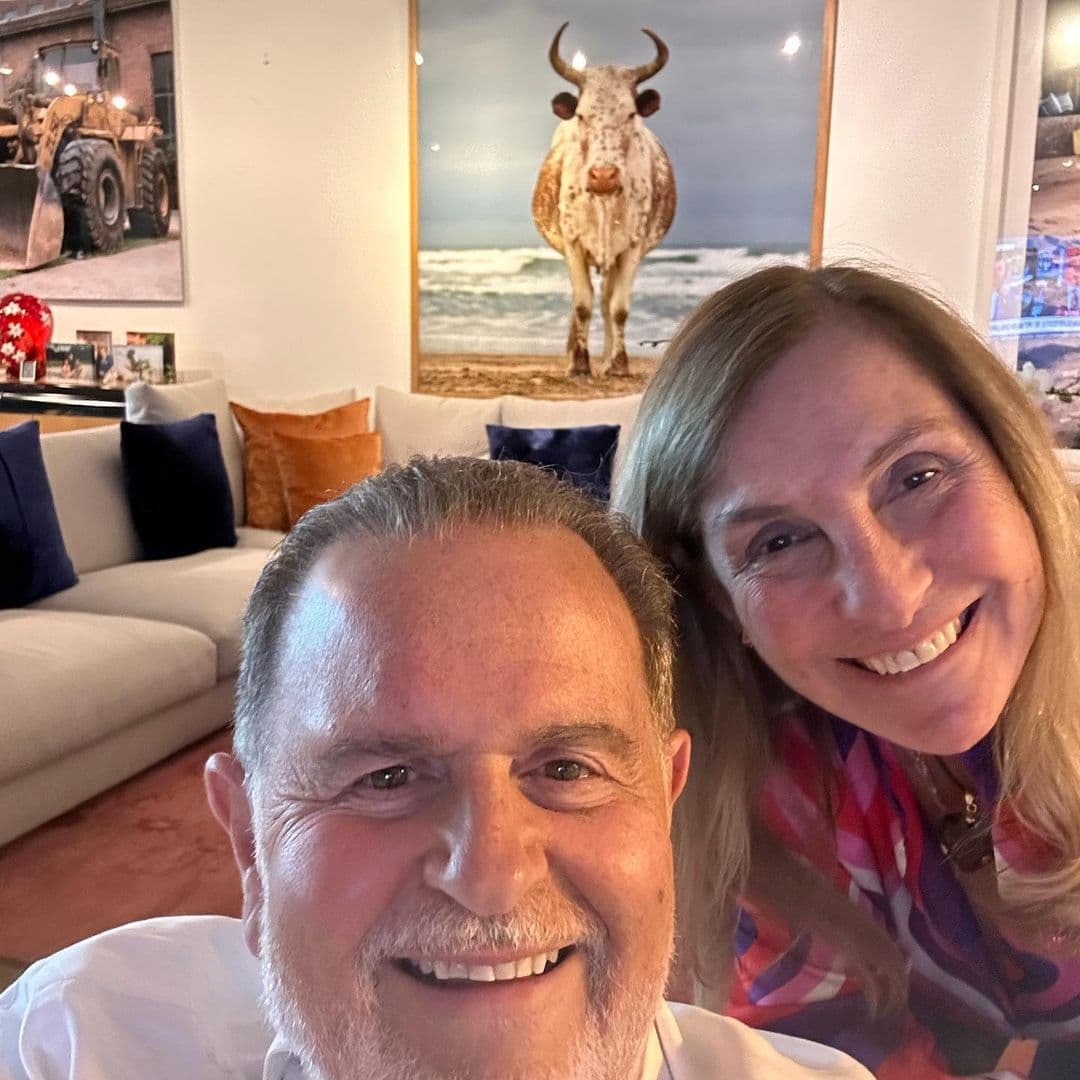 Raúl de Molina compartió en Instagram el regalo que su esposa le hizo. 
<br>