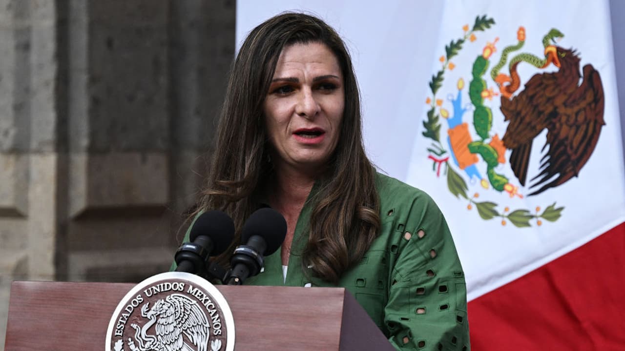 David Faitelson cuestiona el viaje de Ana Guevara a Paris 2024