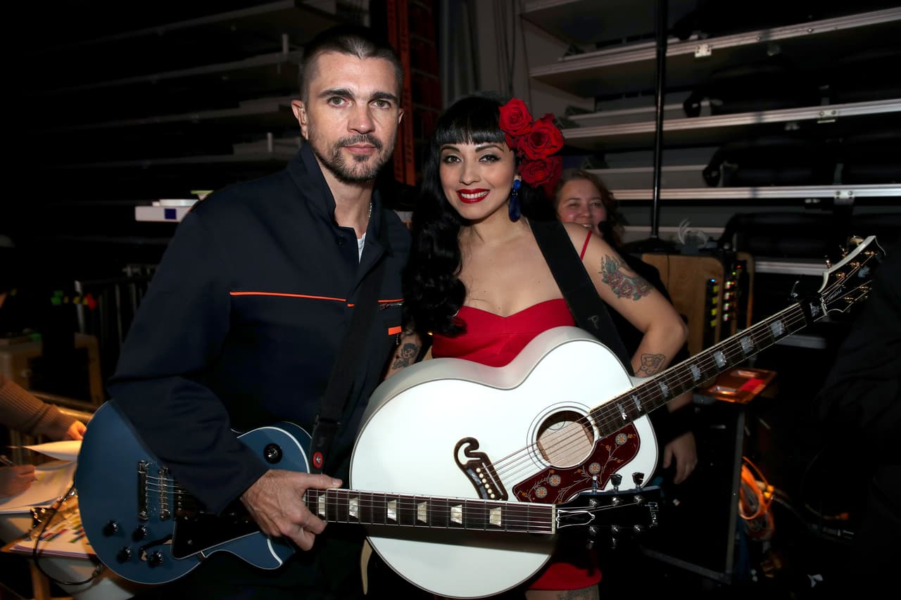 Mon Laferte ganó un Latin Grammy a Mejor Canción Alternativa en 2017, gracias a su colaboración con el colombiano Juanes en el tema 'Amárrame'. Y este año está nominada a Mejor Canción del Año por la canción ‘Antes de ti’.