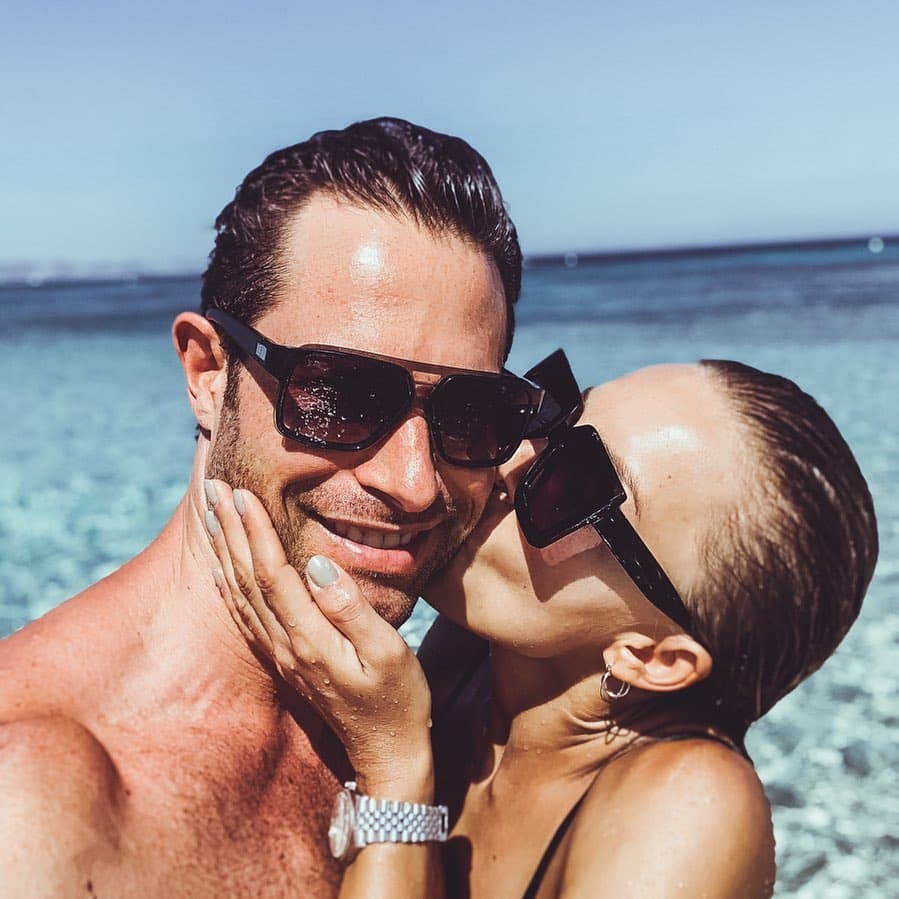 Y sobre si este suceso le despertó el instinto maternal, la actriz francesa nacionalizada mexicana dijo que por el momento no desea convertirse en madre.