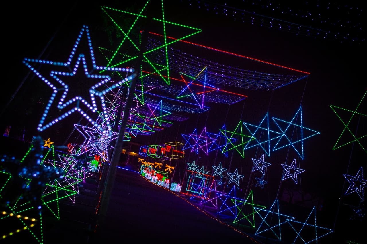 El evento “Holiday Light Experience” está abierto del 24 de noviembre hasta al primero de enero del 2022.