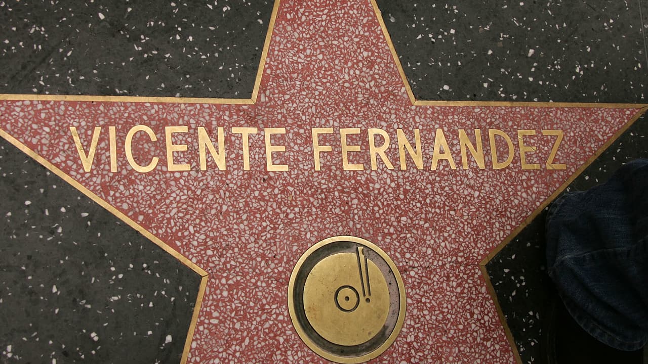 La estrella de Vicente Fernández en el Paseo de la Fama de Hollywood.
