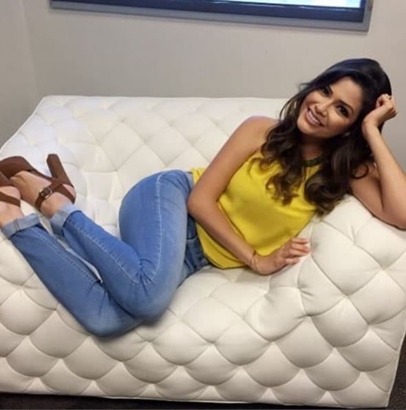 Ana Patricia: "Es viernes y el cuerpo lo sabe... Sabe que no va a ir a ningún lado". (Junio 10, 2016)