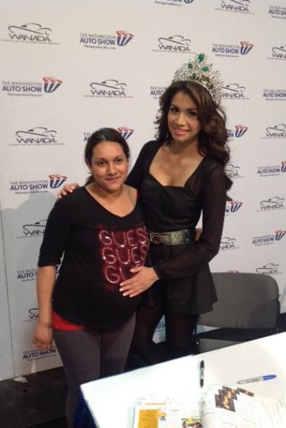 Marisela regresó a casa feliz de haber tenido la oportunidad de asistir al auto show en Washington y sentir el calor de su gente. La reina se divirtió tomándose fotos con sus admiradores y repartiendo autógrafos.