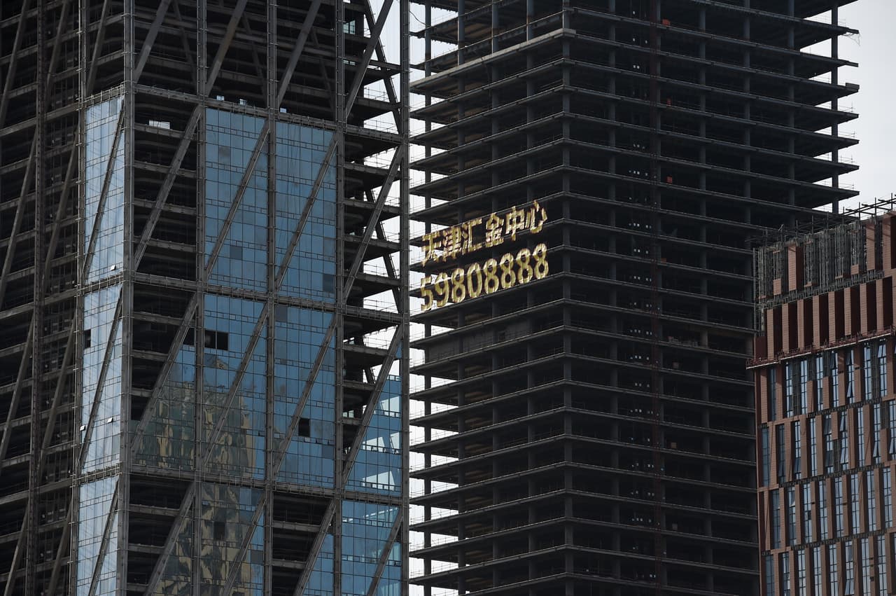 La falta de inversionistas dejó las torres de Yujiapu a medio construir.