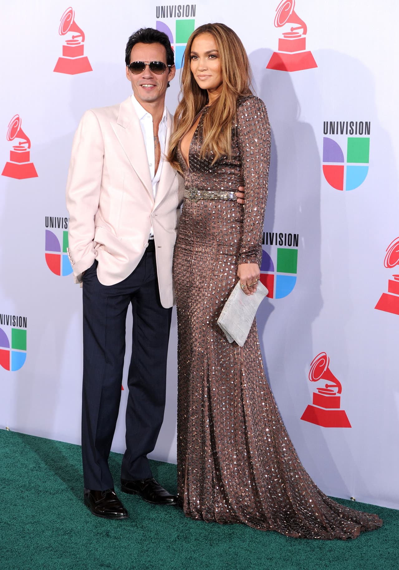 Marc Anthony y Jennifer Lopez fue una de las parejitas más esperadas de 2010. Ellos caminaron por la alfombra muy enamorados y en 2011 anunciaron su separación, aunque después de tantos años, ahora hay rumores de que podrían volver ¿será?
