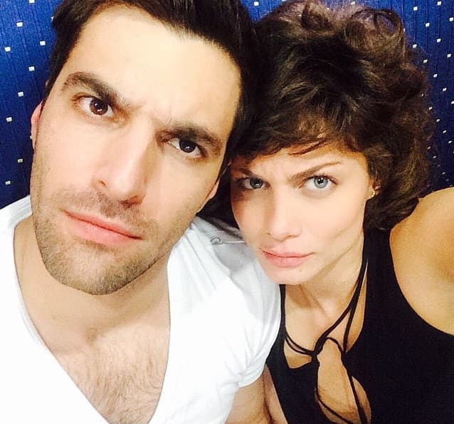 ¿Cómo te gustan más estos dos guapos actores, como villanos o como los buenos de la historia?