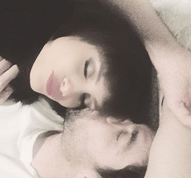 "¡Gracias, gracias! Por hacer cada día único, por darme tanta felicidad y sobre todo por amarme y cuidarme como lo haces", publicó la artista en su cuenta de Twitter.