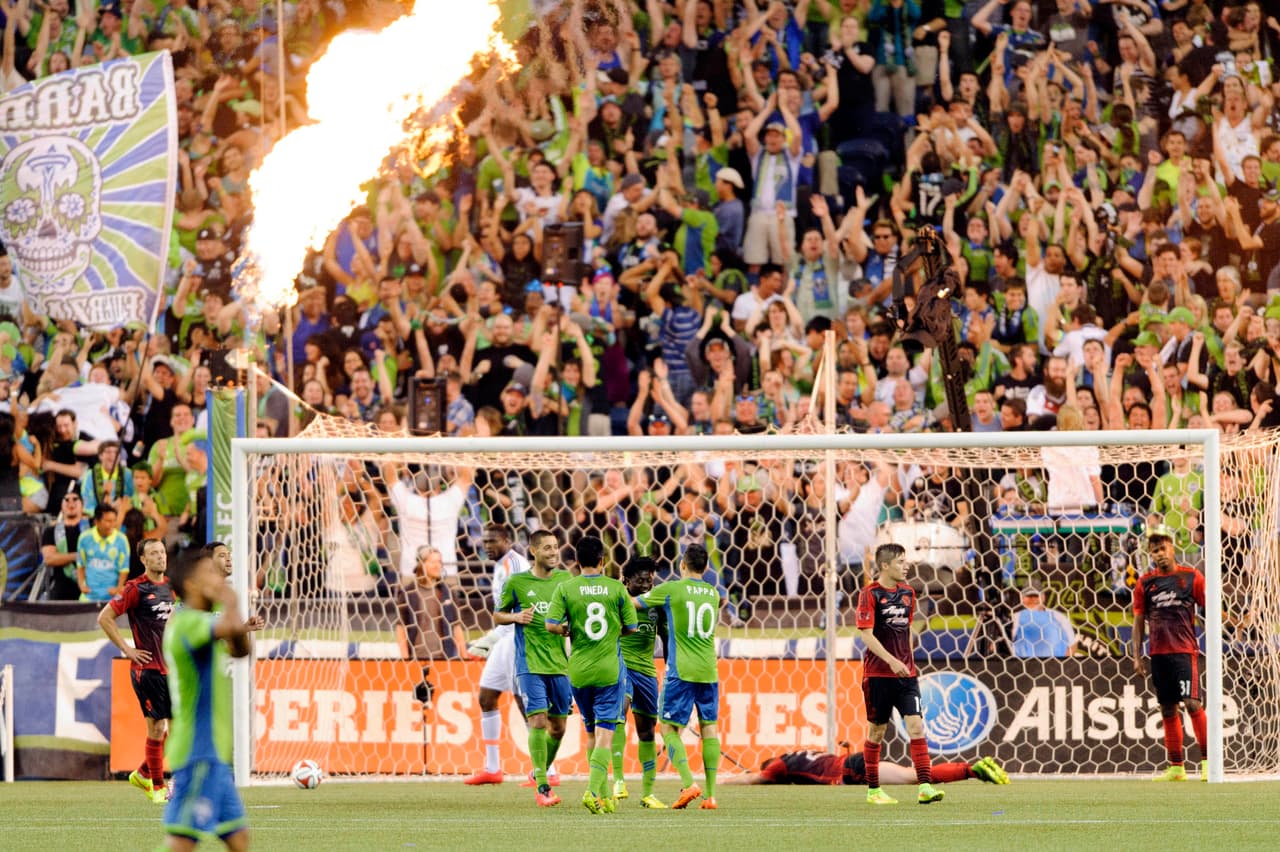 En el Clásico Cascadia, es Seattle el que lleva la hegemonía sobre Portland con seis triunfos sobre los dos de Portland. Sin embargo, hace una semana, Portland eliminó a Seattle de la Open Cup que podrá encender aun más este clásico.