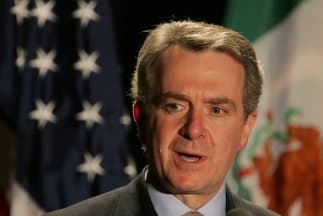 Luego del escándalo, Santiago Creel confirmó la información: "Quiero decir que esa es un acta auténtica y que he reconocido que Constanza es mi hija y aquí con ustedes quiero dar la cara", dijo para el diario 
<a href="https://norte-monterrey.vlex.com.mx/vid/constanza-es-hija-77844915" target="_blank">Reforma</a>.