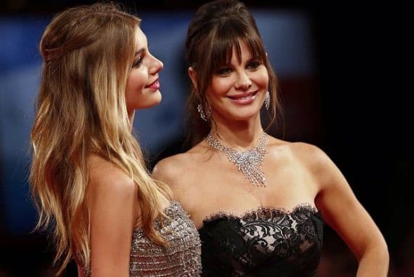 ¿Quién es la madre y quién es la hija?