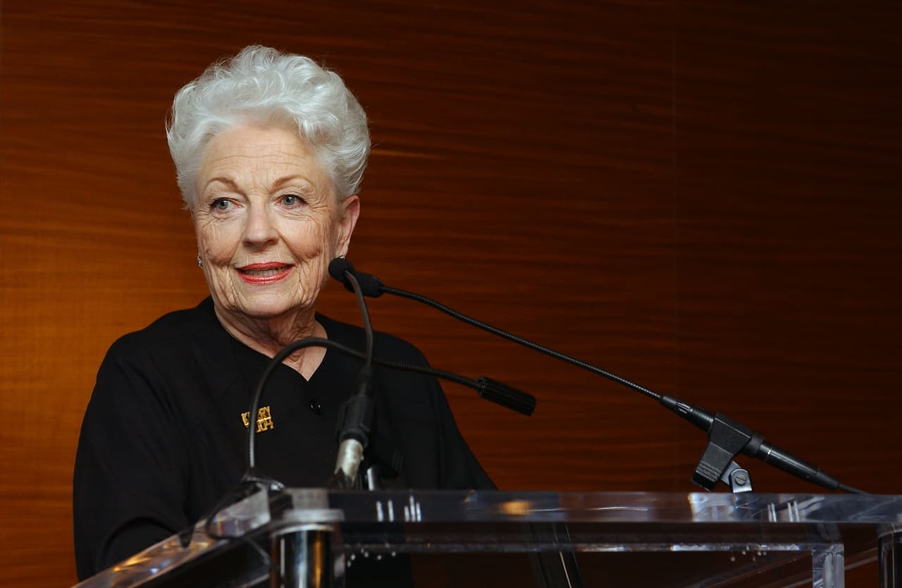 <b>Ann Richards (1933-2006).</b> La demócrata Ann Richards fue la 45 gobernadora de Texas y la segunda mujer en ocupar el puesto después de Minnie Ferguson. Se ganó fama de feminista y respeto por sus comentarios. Fue pionera en la lucha por los derechos LGBT en el estado.