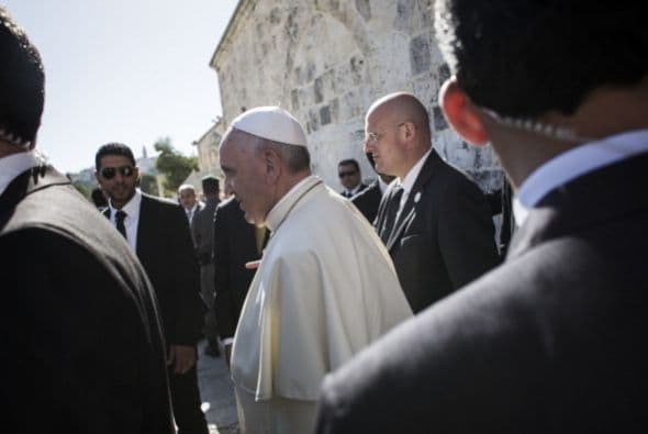 Francisco dijo estas palabras frente al gran muftí de Jerusalén, Mohamad Ahmad Husein, y otras autoridades islámicas.