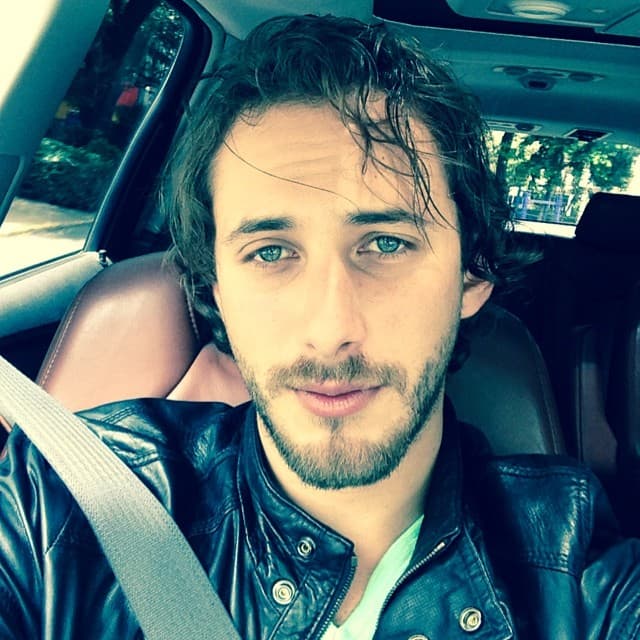 Aunque al principio de su noviazgo ambos actores fueron cautelosos y no mostraban imágenes juntos.