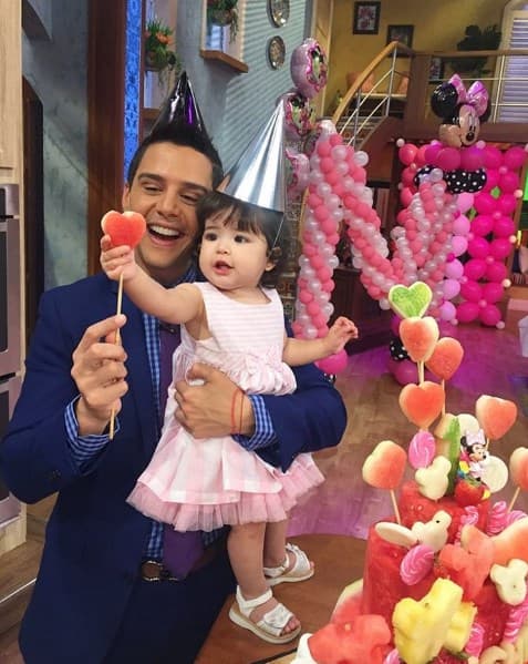 Alejandro es un tío muy consentidor y cada momento con sus adorables sobrinos de Despierta América era un instante mágico.