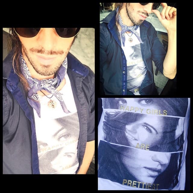 Koko también ha dado muestras de su amor en sus redes sociales, el cantante posó con una playera que tiene el rostro de Maite grabado.