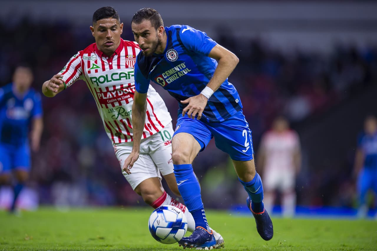 Cruz Azul y Necaxa protagonizaron un partido que tuvo un final cardiaco.