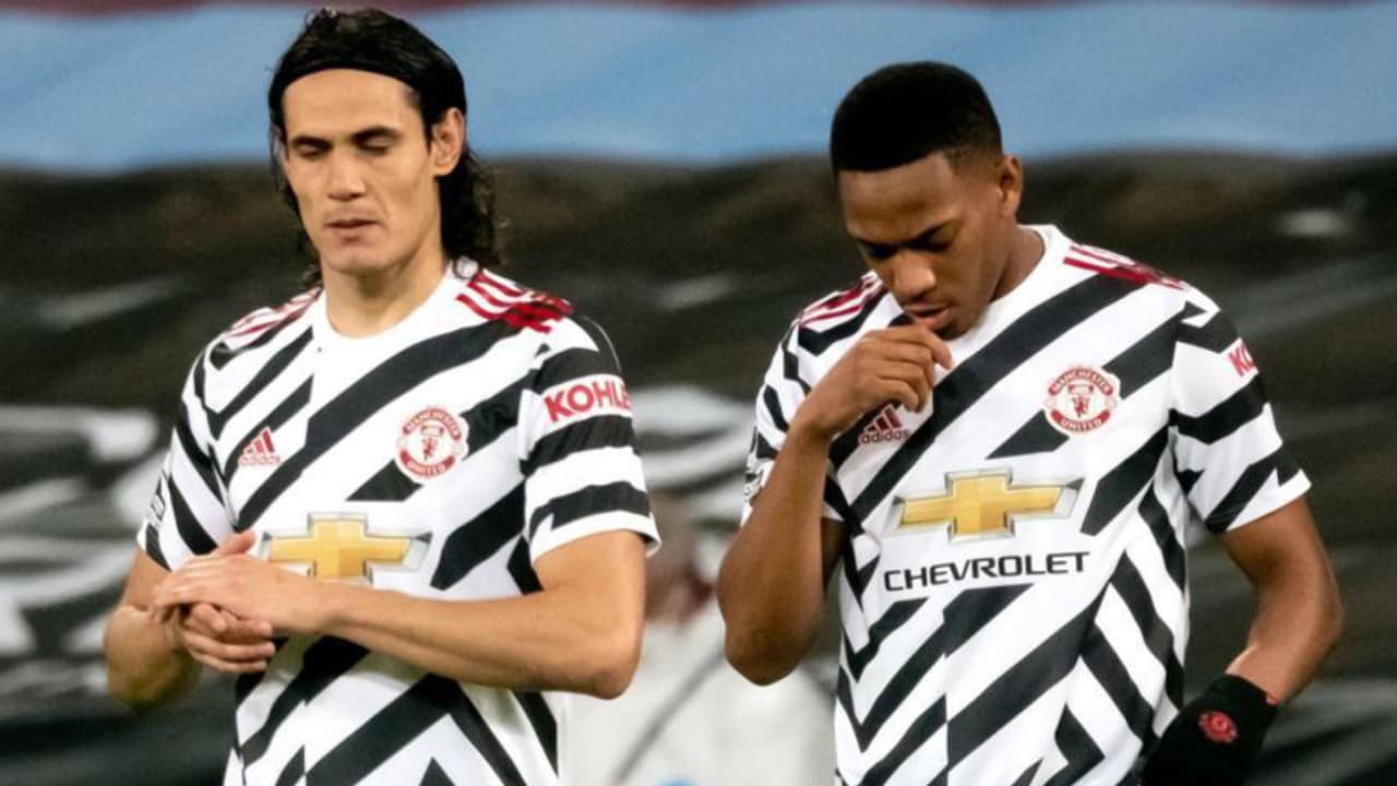 Acusan de "mala conducta" a Cavani por supuesto comentario racista