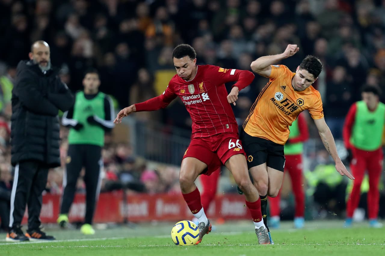 <b>Trent Alexander-Arnold | Liverpool</b>
<br>Valor actual: 99 millones de euros | Valor anterior: 110 millones de euros | Diferencia: -11 millones de euros | Porcentaje: -10%