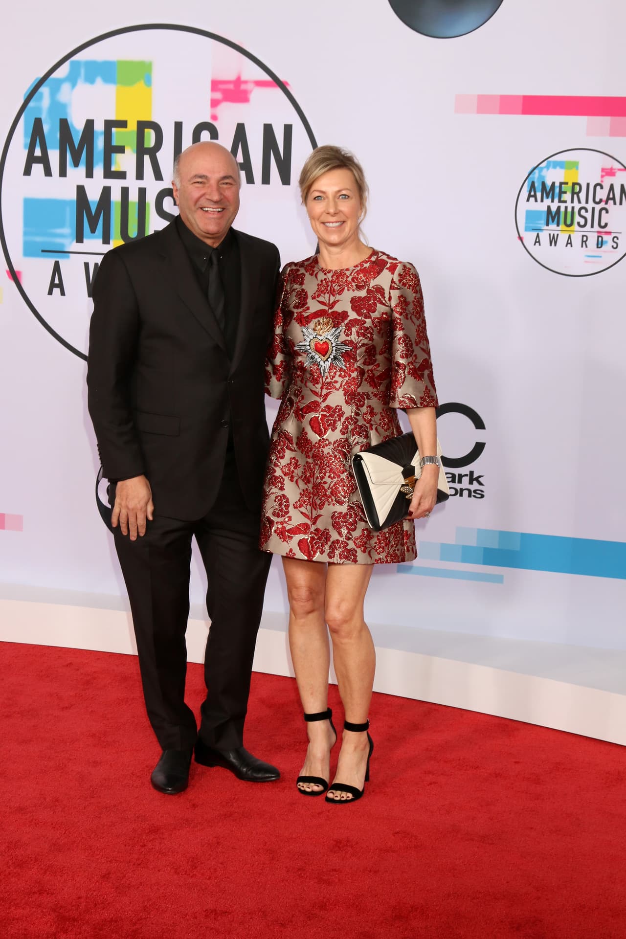 Una fuente conectada al propietario de la otra embarcación afirmó a TMZ que fue el bote de los O’Leary el que huyó tras el accidente. El representante de Kevin O’Leary negó esto y aseguró que fue el otro bote el que abandonó la escena.