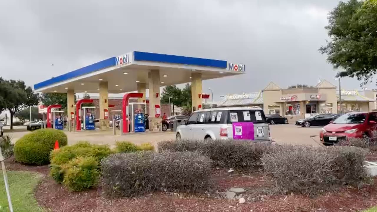 Michelle dejó a Génesis en una gasolinera después de que tuvieron una discusión.