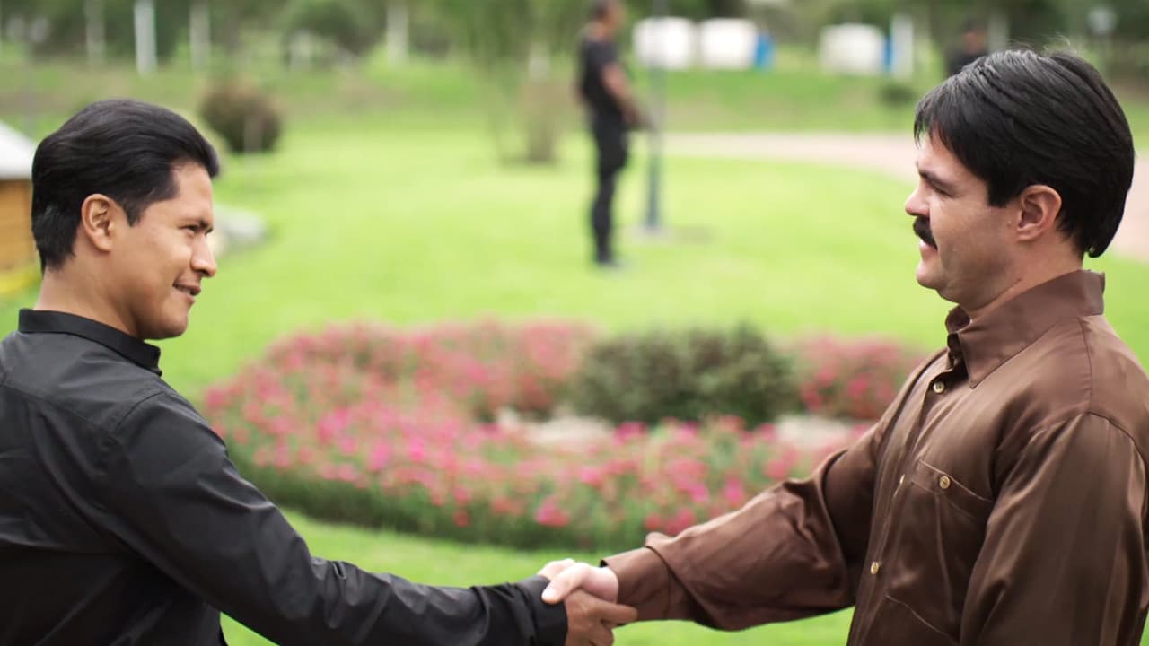 <b><a href="http://www.univision.com/series/el-chapo/el-chapo-el-chapo-ended-his-war-against-el-cano-and-chente-scene-of-the-day-video">Guzmán Loera broke the silence by complimenting his bravery and they ended up shaking hands</a></b>.