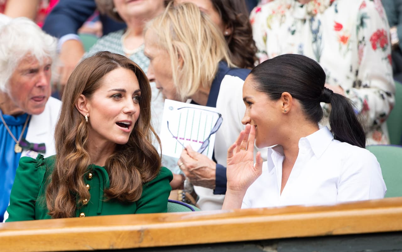 <b>Meghan Markle y Kate Middleton asistieron a Wimbledon </b>este sábado 13 de julio para ver la final final femenil entre Serena Williams y Simona Halep.