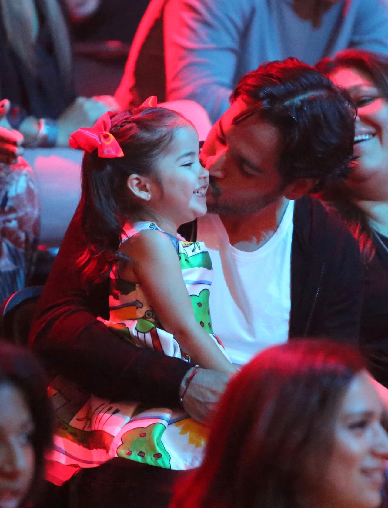 Giulietta y Luis Carlos celebran la participación de Ana Patricia en Mira Quién Baila.