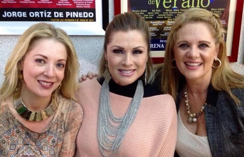 “Yo creo que las redes sociales están para eso, para decir, para hacerlo, no soy la primera ni la última en dar a conocer una noticia, digo, yo no la di a conocer exactamente, pero bueno para mandar un pésame a la familia y me pareció sensible poner un tuit con mi sentir acerca de la perdida de Edith”, explicó Calderón, en entrevista para 
<a href="https://www.youtube.com/watch?v=VrMFk6V3f7E" target="_blank">La cuchara</a>, el pasado 27 de junio.