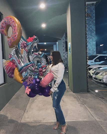 Han pasado 13 años desde la trágica muerte del 'Gallo de Oro' y Guadalupe dejó de ser una pequeña bebé desde hace mucho, pues este viernes cumplió 16 años de edad.