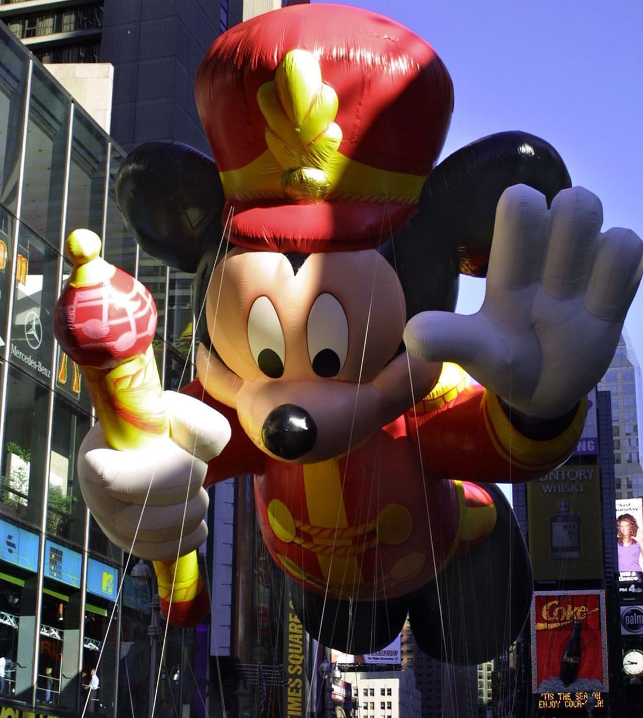 Estos son los personajes que estaban de moda durante el famoso desfile anual de la Gran Manzana a comienzos del milenio.