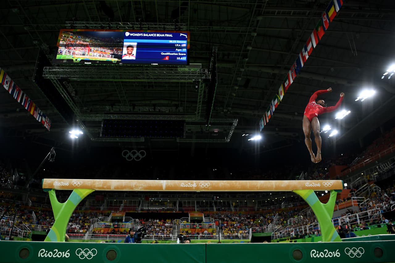 Biles tuvo 14,733 puntos.