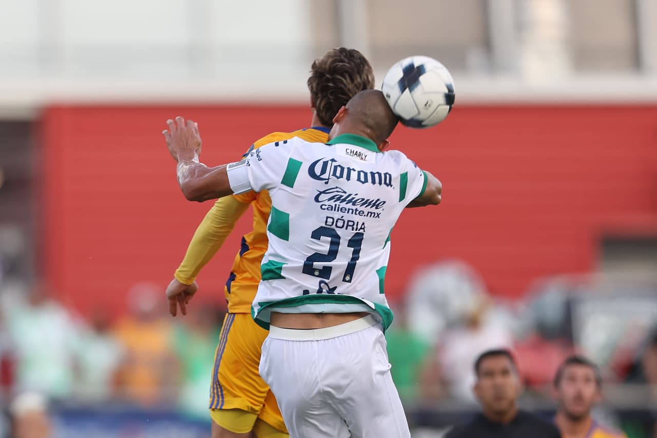 Con goles de Harold Preciado (doblete) y Correa, Santos derrotó a Tigres, que solo descontó gracias a Juan Pablo Vigón, en el partido amistoso de pretemporada.