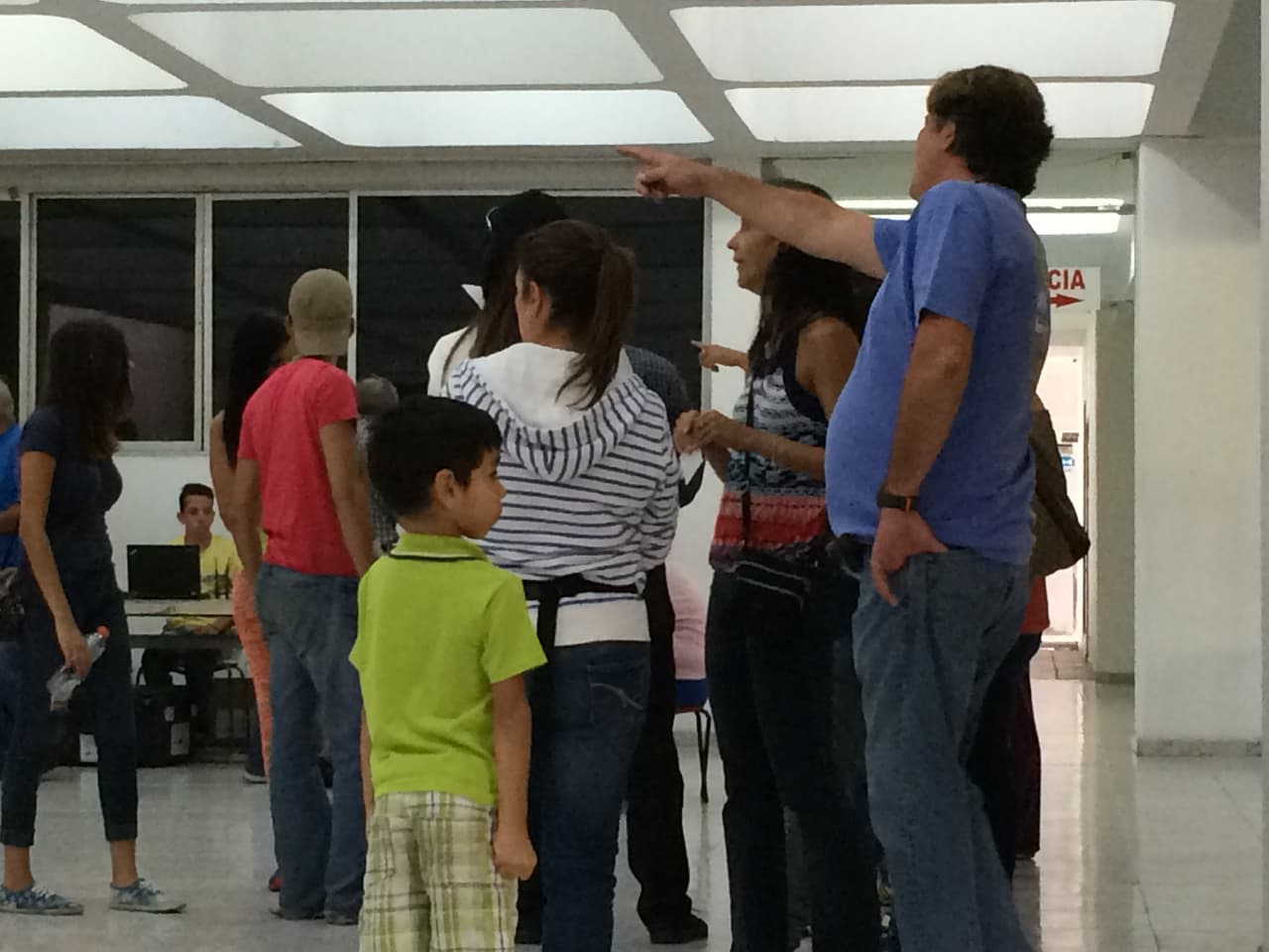 Aunque el Consejo Nacional Electoral y el Tribunal Supremo de Justicia están bajo el control del Ejecutivo, opositores creen que pueden ganar las elecciones.