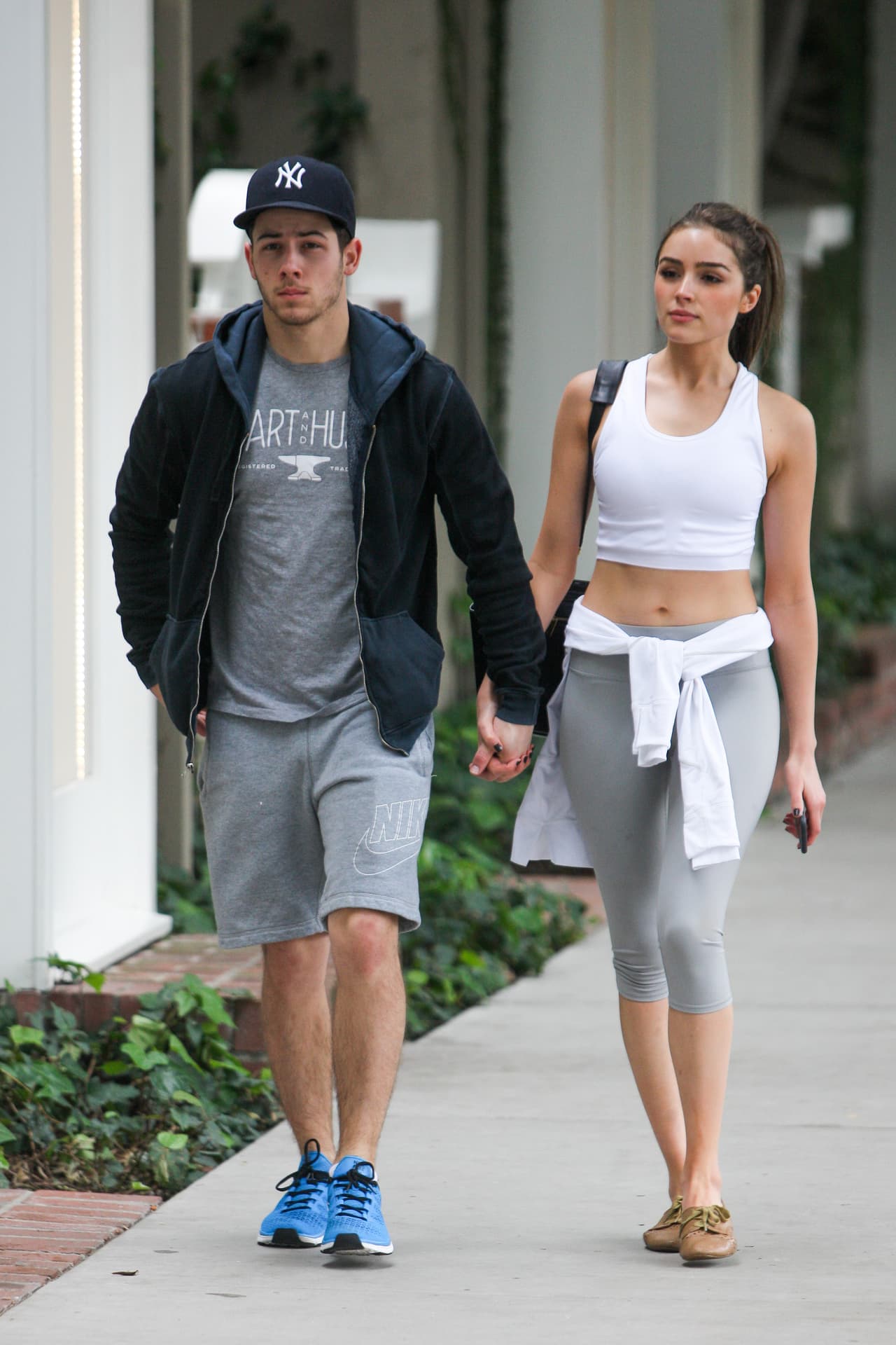 E! News confirmó que Olivia Culpo y Nick Jonas terminaron su romance.