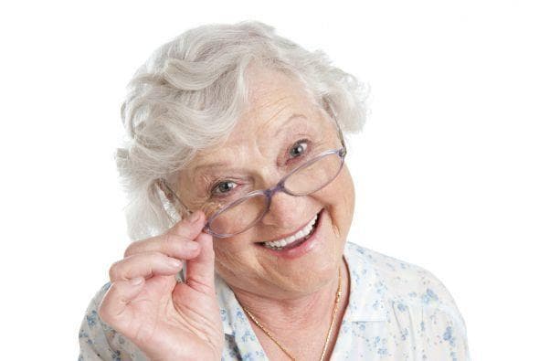 7. Tienen un gran sentido del humor y se ríen de todo lo que sus nietos dicen, al fin de cuentas es su abuela y ve todo lo que hacen sus pequeños con gran simpatía.