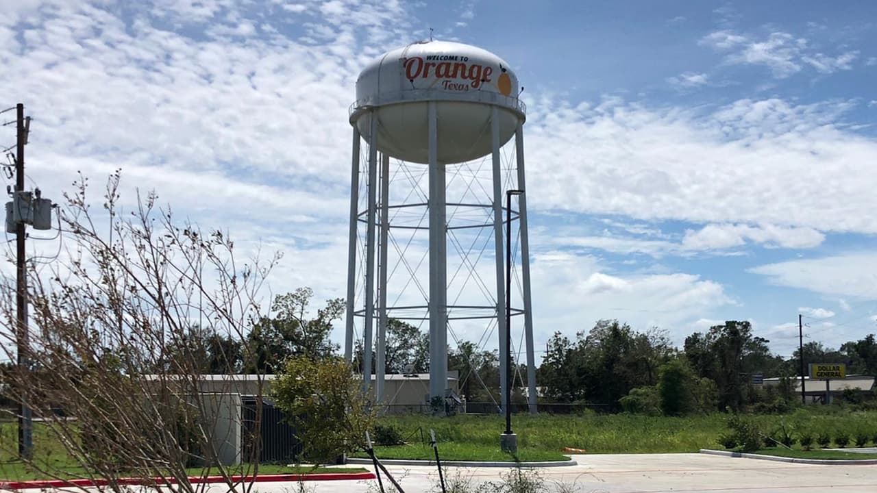 Orange,Texas es una ciudad localizada en el condado Orange cerca de los limites con Luisiana, a 113 millas de Houston.