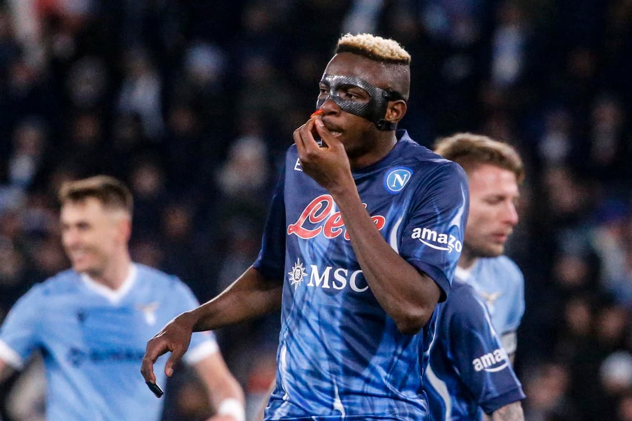 Napoli se impone a la Lazio con marcador de 2-1, durante la J27 en la Serie A. Lorenzo Insigne y Fabián Ruiz Peña le dieron el triunfo a los visitantes, mientra que Pedro fue el autor del unico tanto para los locales.